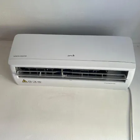 A-d Free Wi-fi Internet, Air Conditioner,free Parking * 포드고리차